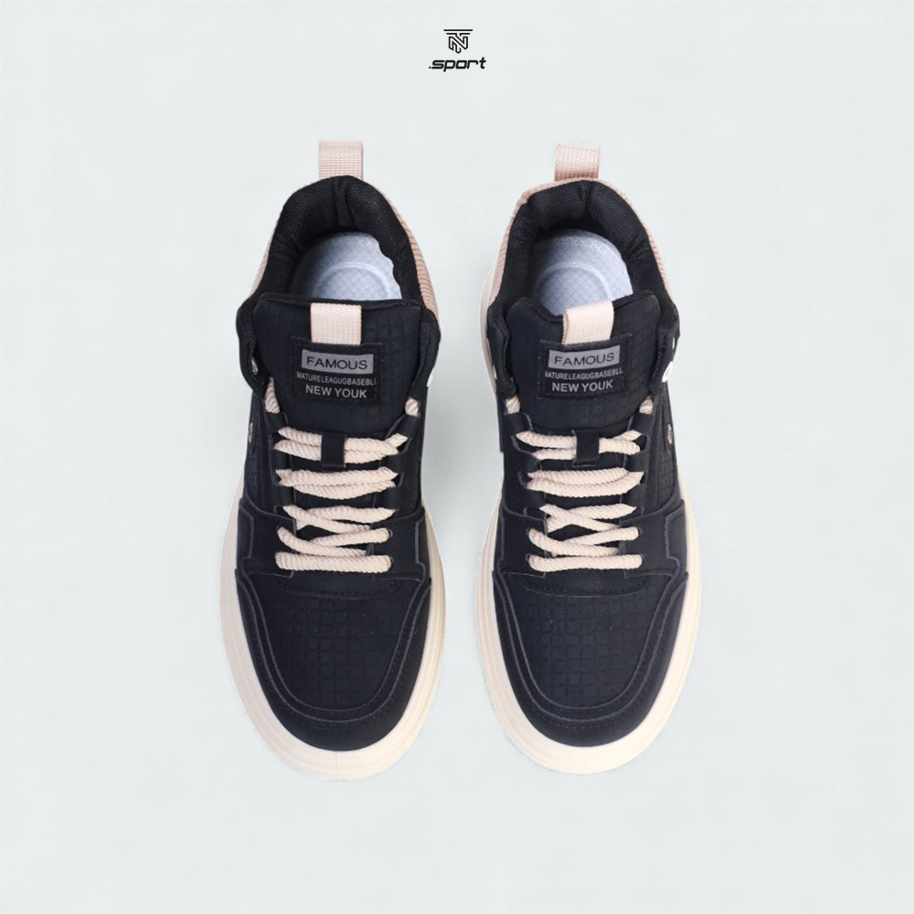 Sneaker 368 - nhìn từ trên xuống